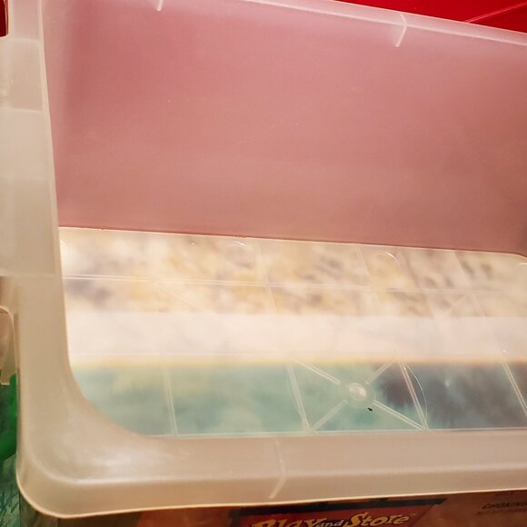 Safari Animals + 11 Dinosaurs Figures Fence Mat & Box Action Products 2001 VIDEO - Picture 9 of 11